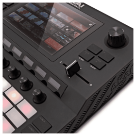 akai-force-1